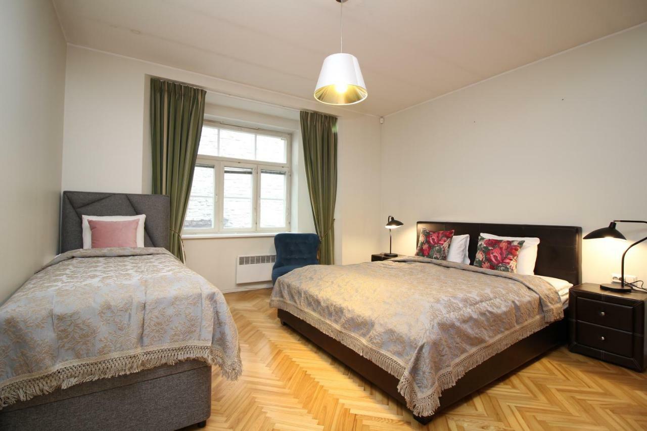 Tallinn City Apartments 4 Bedroom With Sauna And 2 Bathroom Exteriör bild